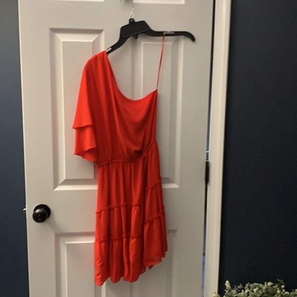 WAYF RED DRESS - Picture 4 of 7